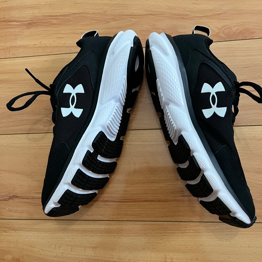 Under Armour Women’s Black and White Sneakers